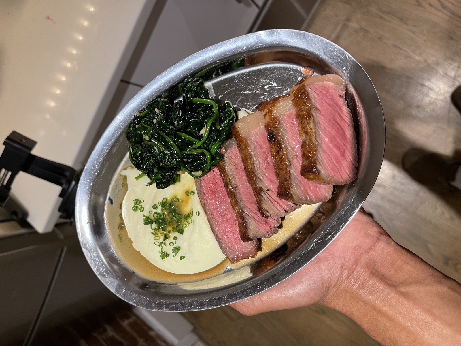 Private dining dish